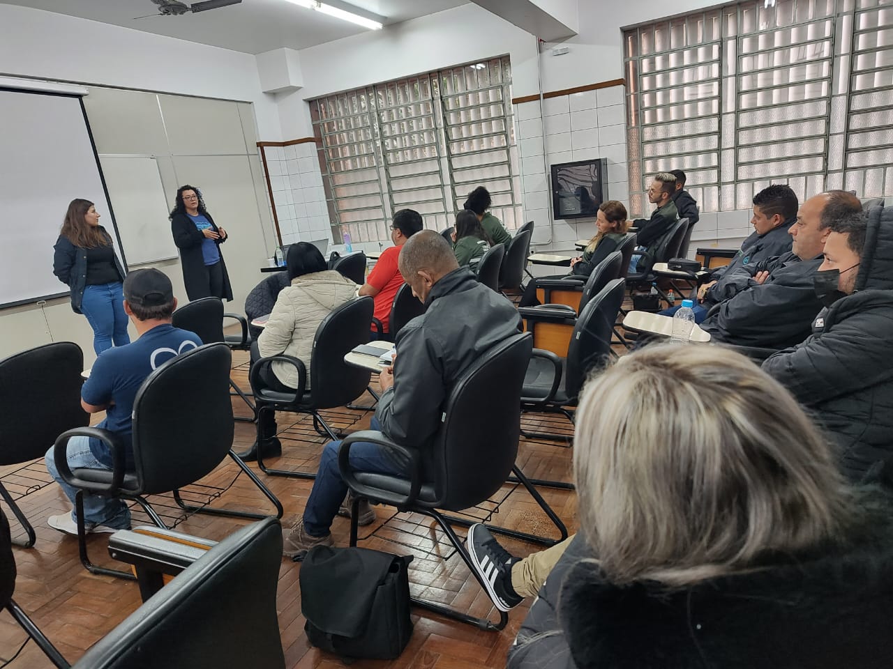 Projeto lançado para capacitar cooperativas de reciclagem a aumentar o volume de coleta de plástico