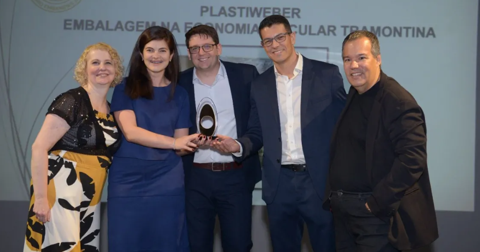 Plastiweber Conquista três Prêmios com resina em embalagens desenvolvidas com Plástico reciclado Pós – consumo